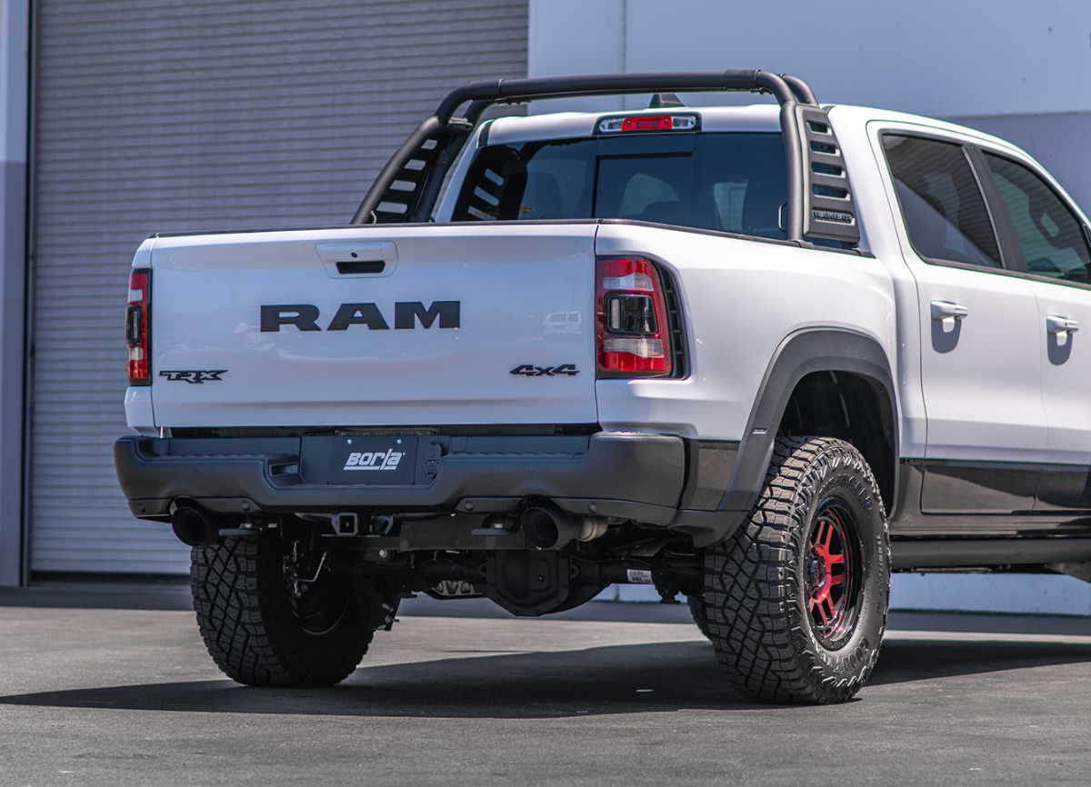 Borla středový díl "ATAK" pro Ram 1500 TRX 6.2l, automat. přev., 4WD, CC/SHB (5'7"), WB 141.5" 4-dvéř., r.v. 2021-2022